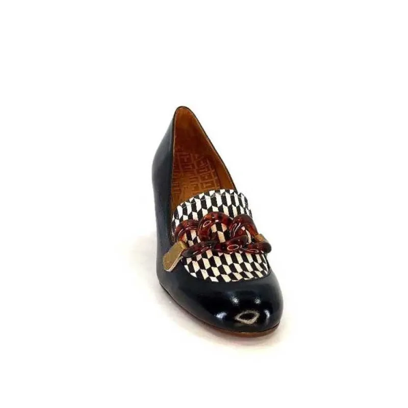 Anata Cuir Vernis Noir*Chie Mihara Hot