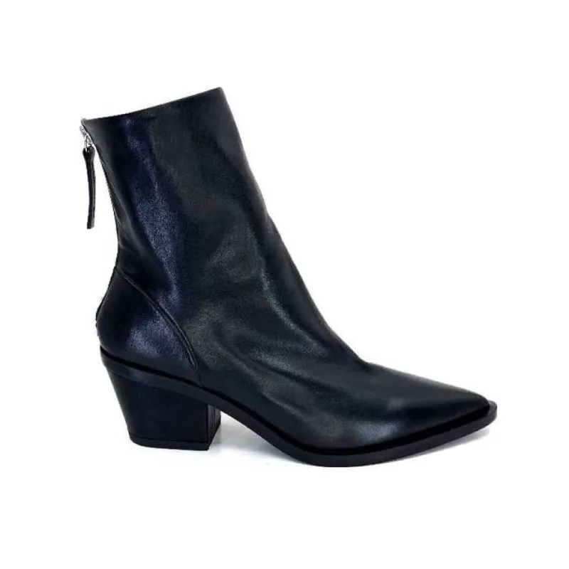 Gema 26 Cuir Noir*Halmanera