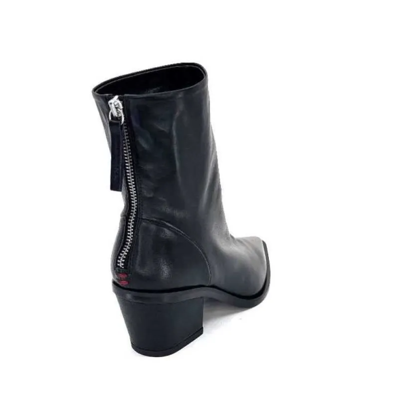 Gema 26 Cuir Noir*Halmanera