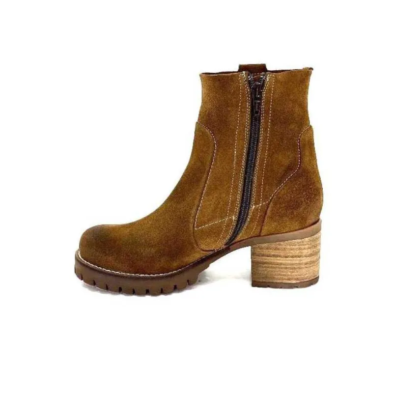 Hana Daim Olio*MKD Sale