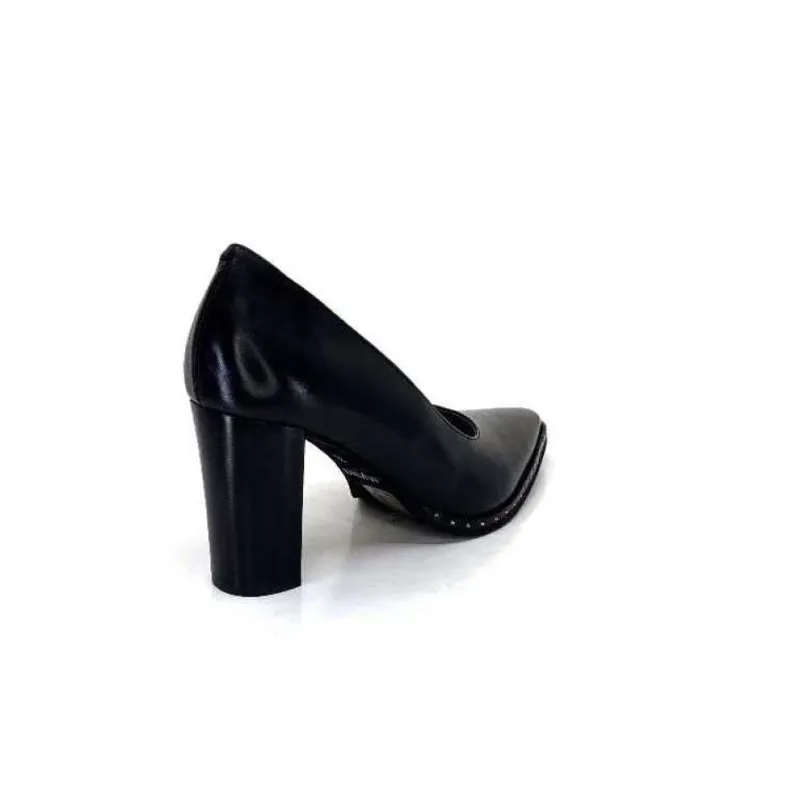 6735 Cuir Noir*Myma Hot