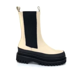 Carmen Cuir Ivory*Paloma Barcelo Hot