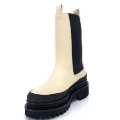 Carmen Cuir Ivory*Paloma Barcelo Hot