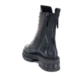 9006 Cuir Noir*The Seller