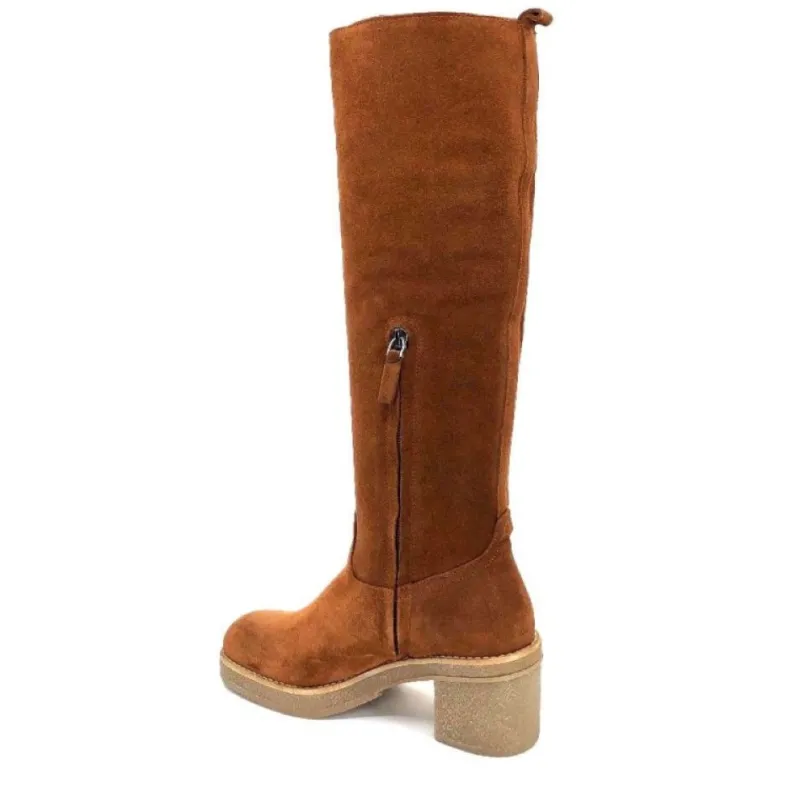 9017 Daim Sella*The Seller New